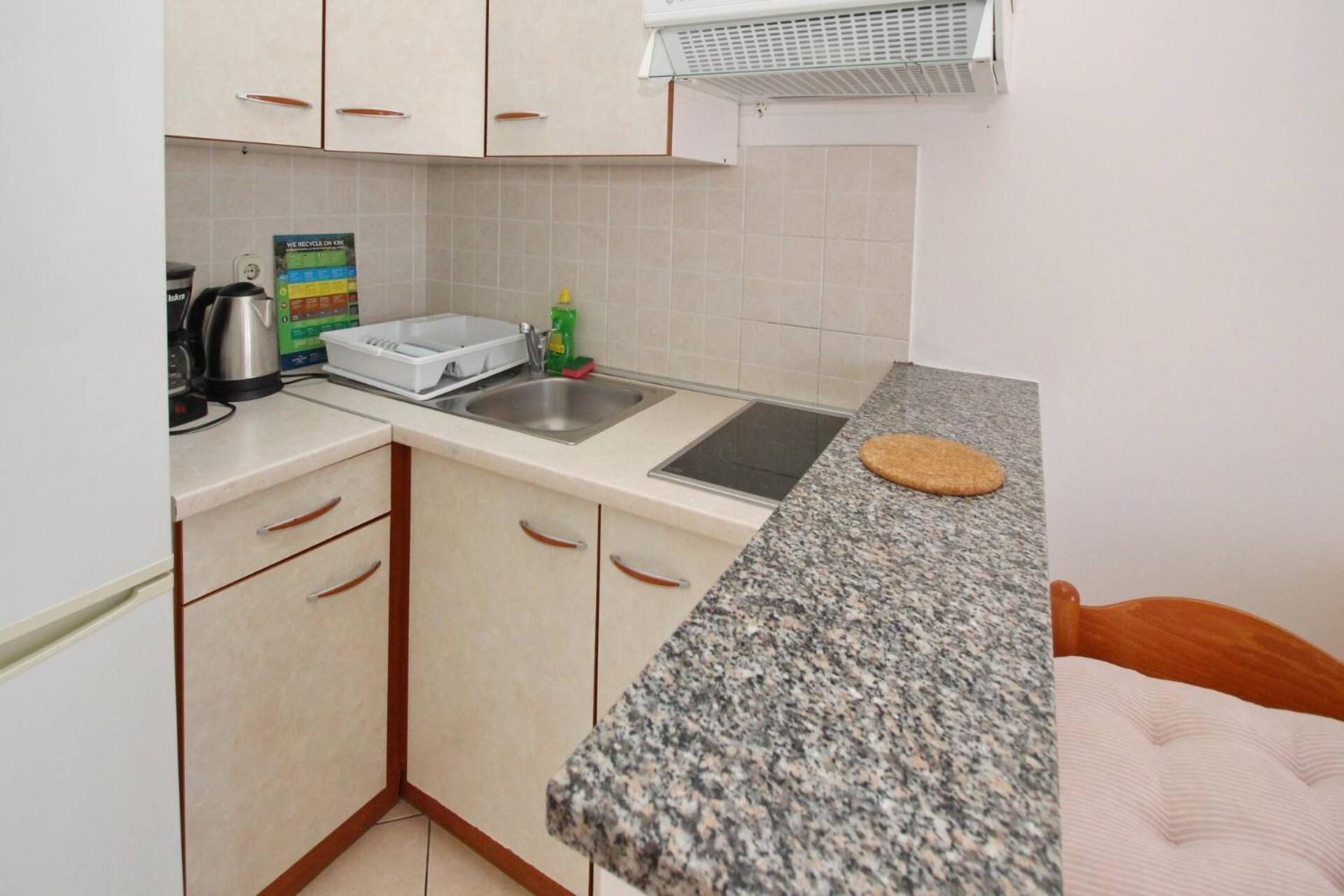 באסקה Apartments Lovincic מראה חיצוני תמונה