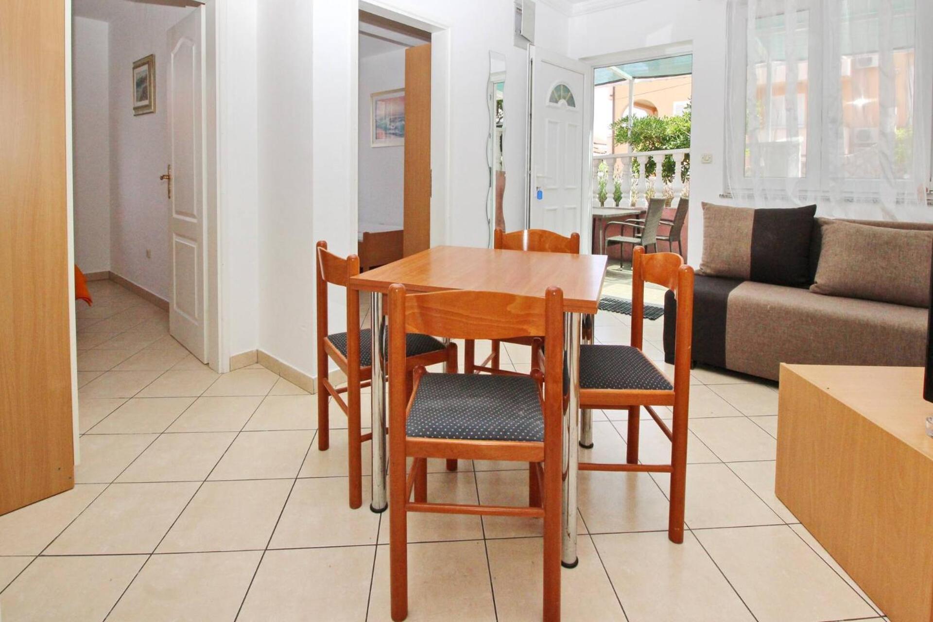 באסקה Apartments Lovincic מראה חיצוני תמונה