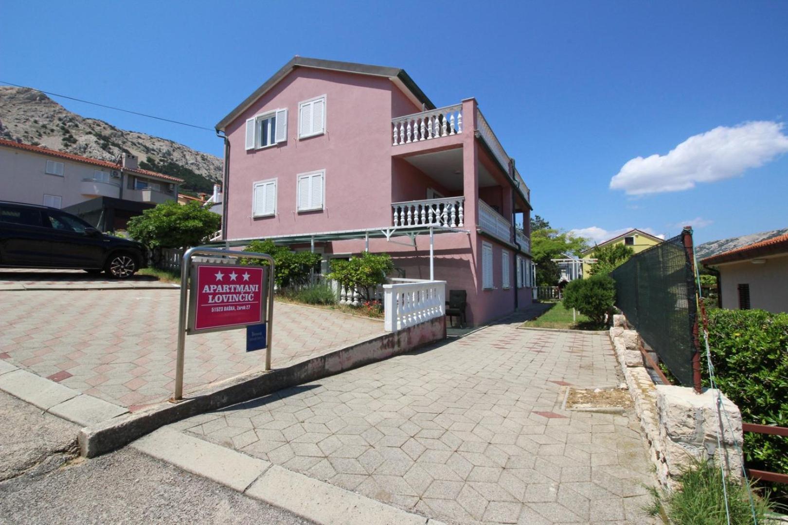 באסקה Apartments Lovincic מראה חיצוני תמונה